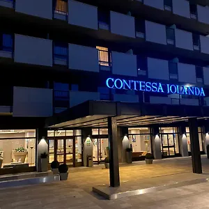 & Contessa Jolanda Italie
